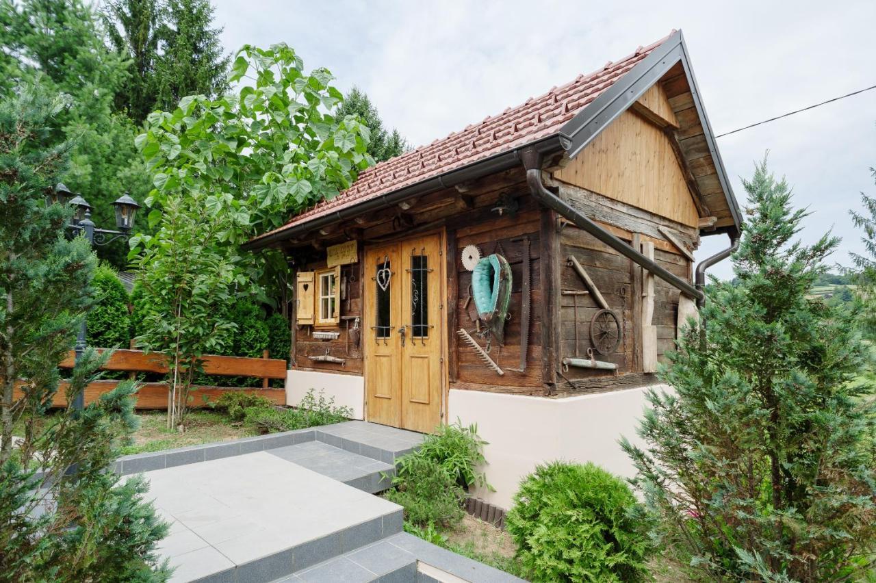 Traditional Houses Korana River Károlyváros Kültér fotó